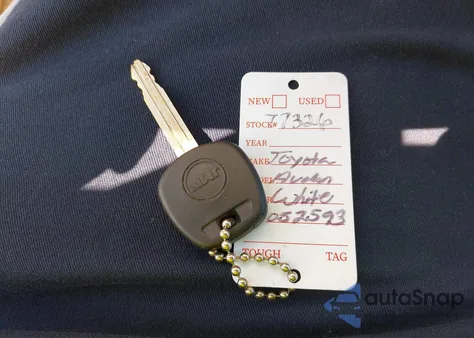 2000 Toyota Avalon Xl from USA, damaged, VIN 4T1BF28B2YU052593